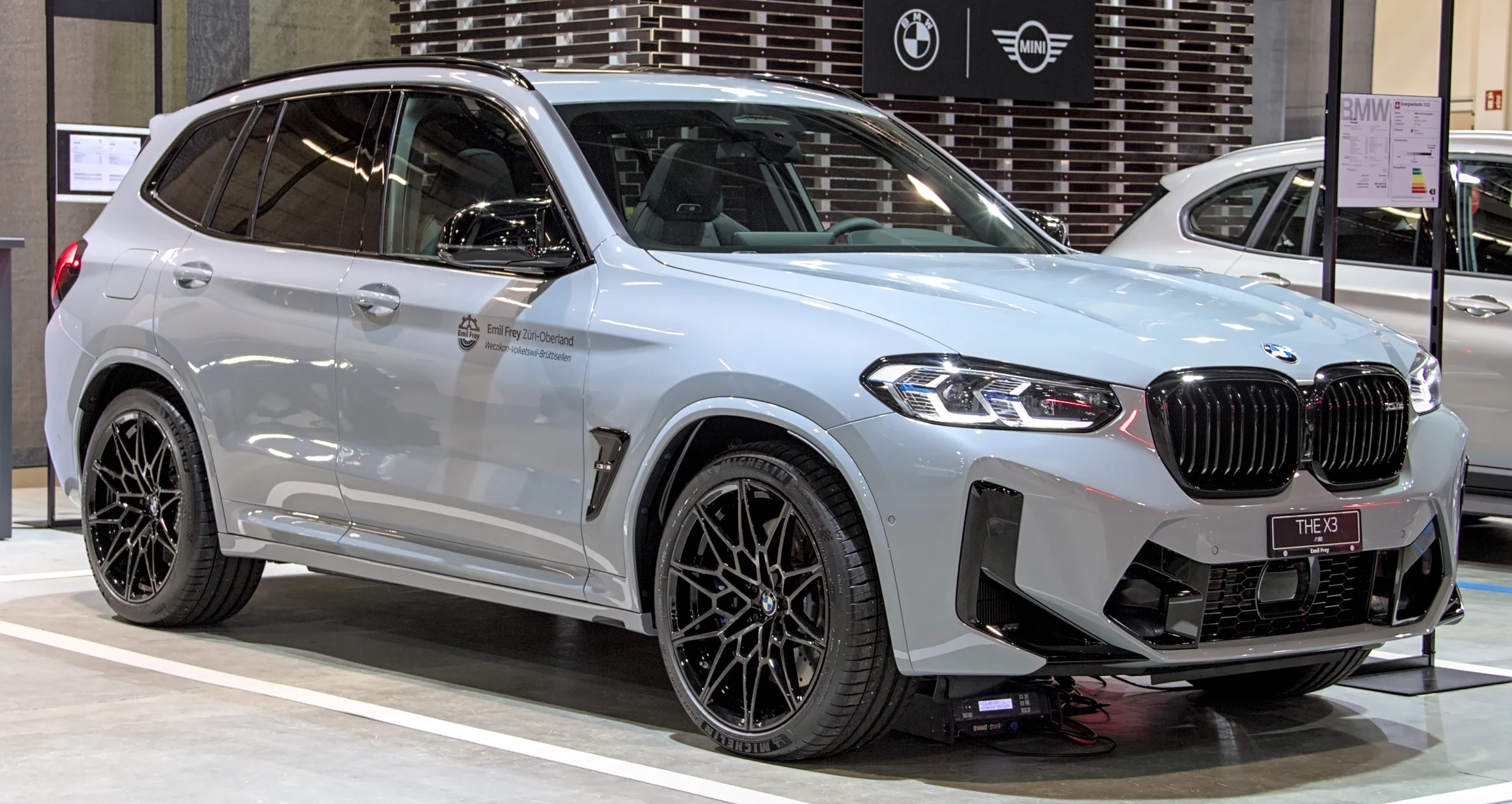 BMW iX3·벤츠 EQ·포르쉐 EV, 한국 시장 돌풍!