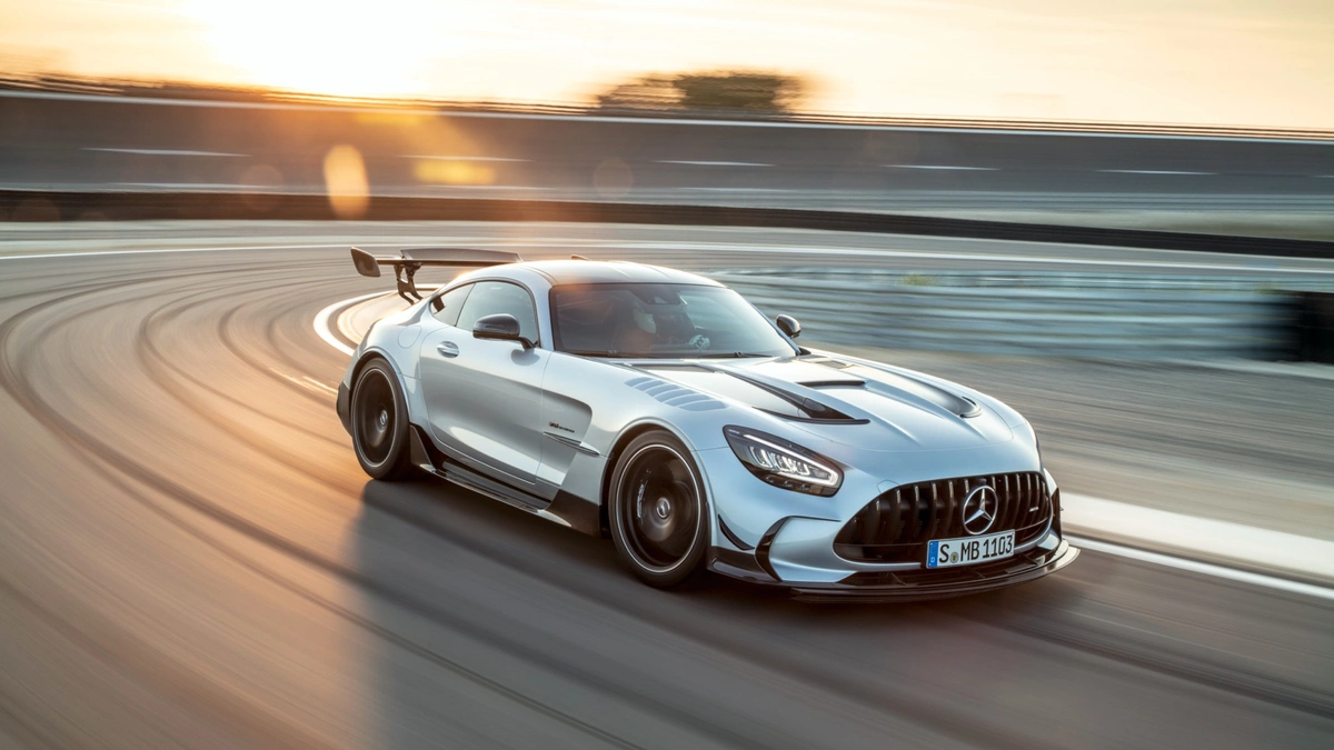 이강인의 벤츠 AMG GT