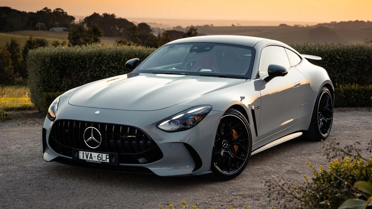 이강인의 벤츠 AMG GT