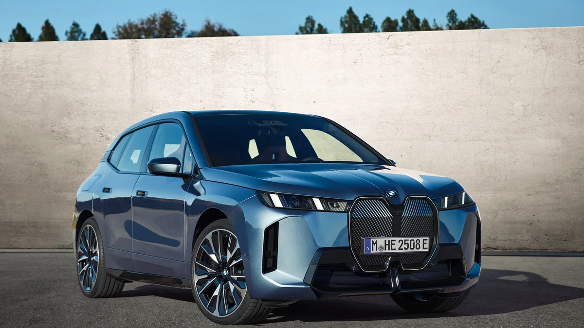 BMW iX 2026 공식 제원 점검