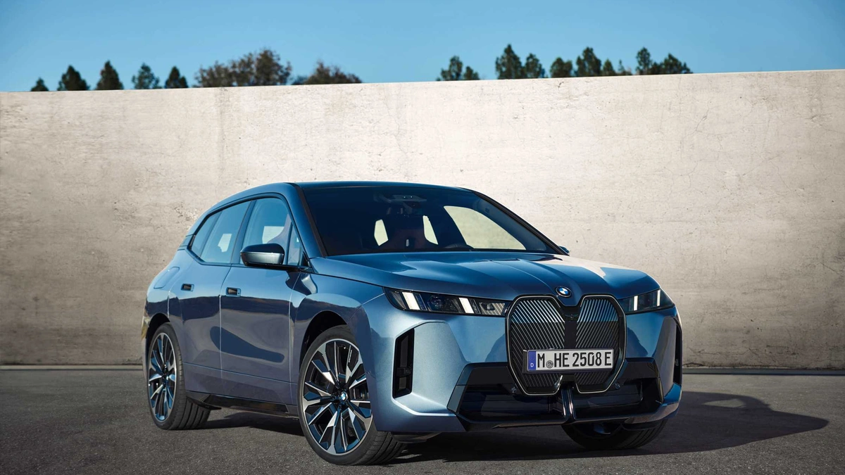 BMW iX 2026 공식 제원 점검