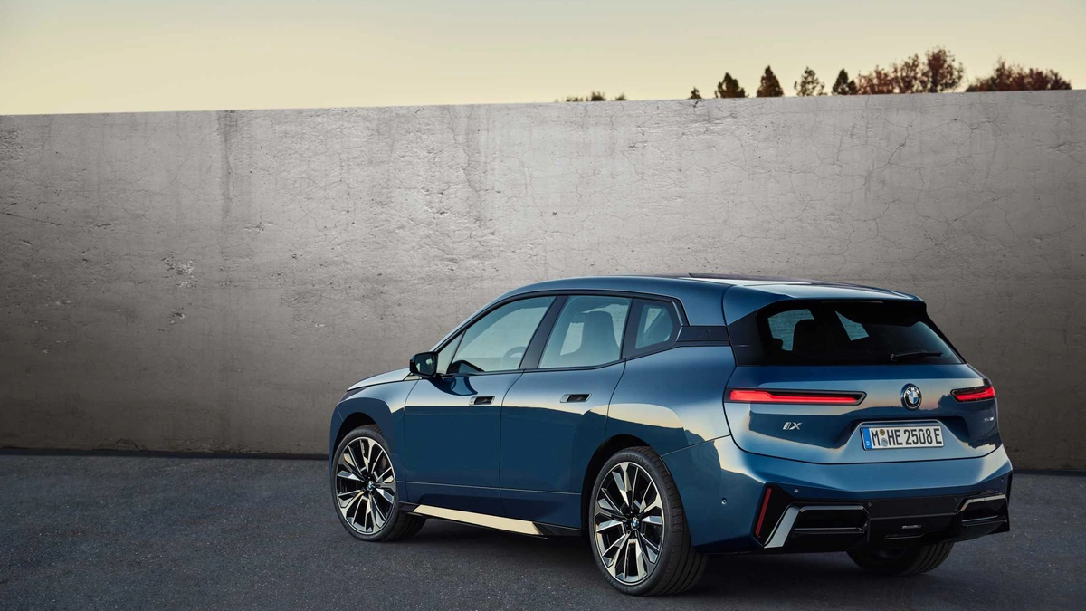 BMW iX 2026 공식 수치 재확인